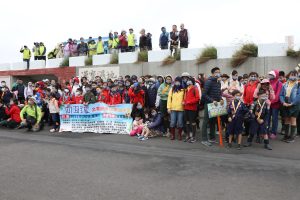 1111203全國服務日向海致敬淨灘活動